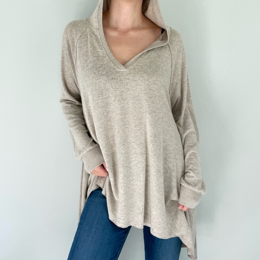 Mossimo tunic sweater with hood and side slits